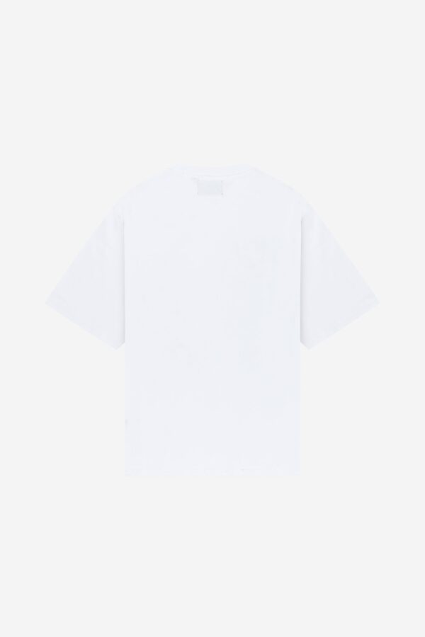 Quelor Classic White Graphic Tee – Clean Fit Streetwear T-Shirt - Image 2